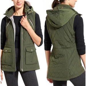 Athleta Teton Quilted Lined Green Hooded Vest Sz M